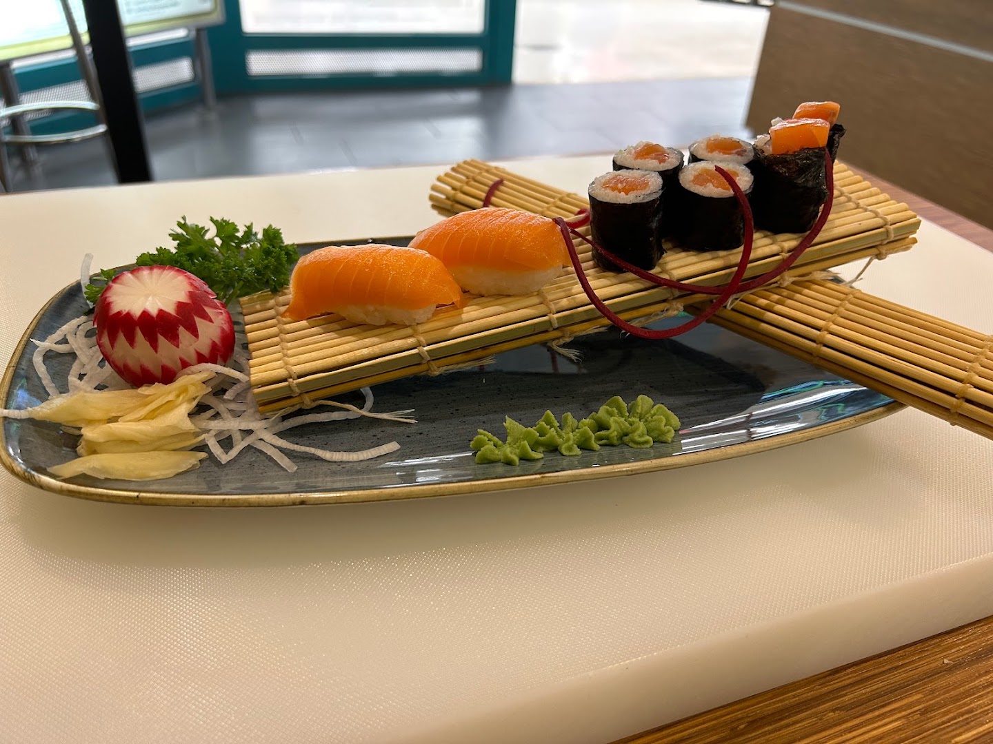 LL - Sushibar & Asia Cuisine · Fotos 4